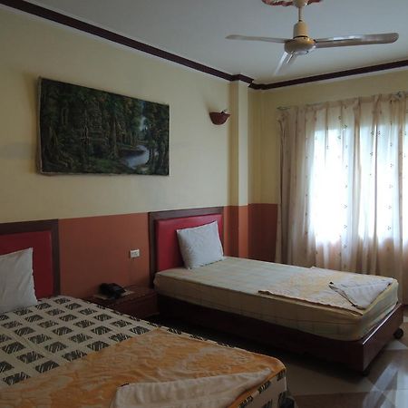 Thy Ny Hotel Battambang Exterior foto
