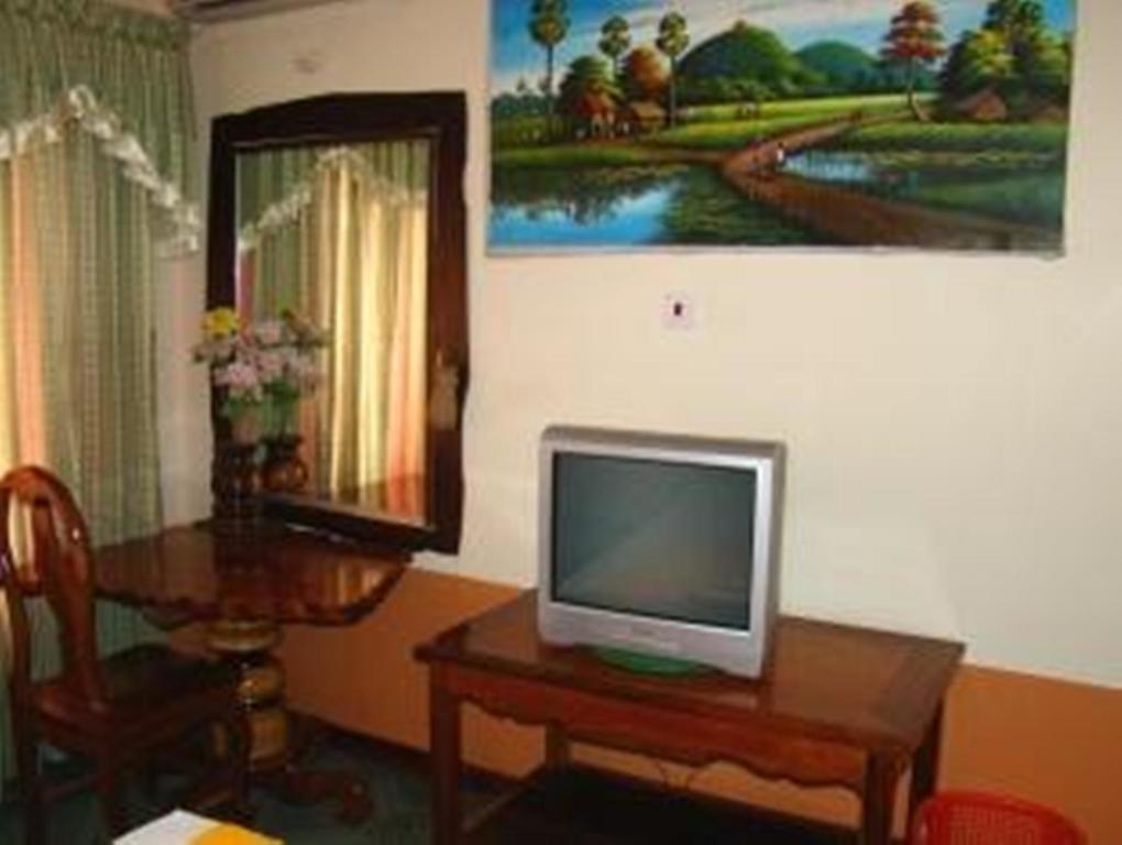 Thy Ny Hotel Battambang Exterior foto