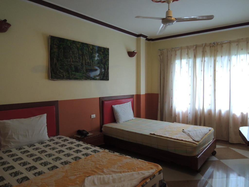 Thy Ny Hotel Battambang Exterior foto